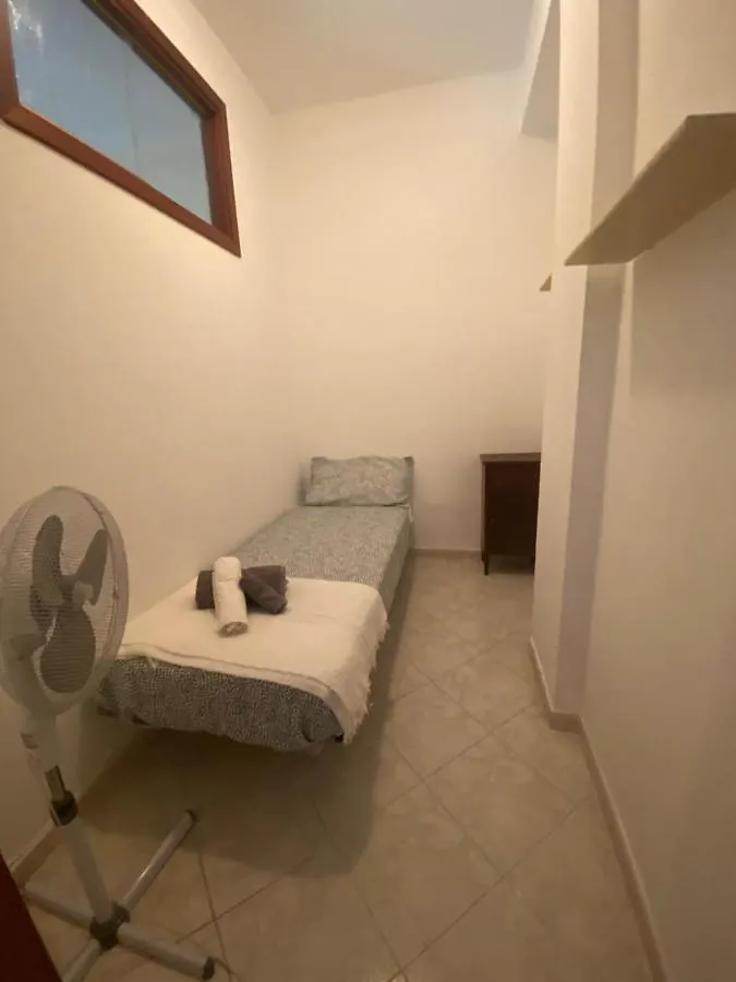 Na Za' Pina Daire Cefalù 0*,  İtalya
